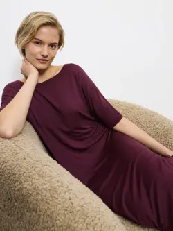 TIMELESS SENSUALITY