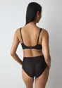 TRIUMPH SIGNATURE SHEER