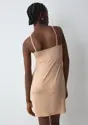 BODY MAKE-UP