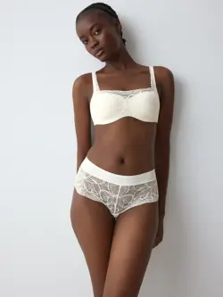 BODY MAKE-UP ILLUSION LACE