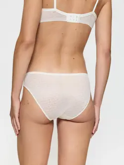 TRIUMPH SIGNATURE SHEER