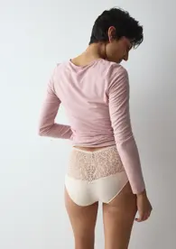 PRETTY MODAL