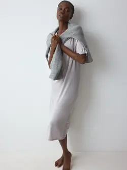 TIMELESS SENSUALITY