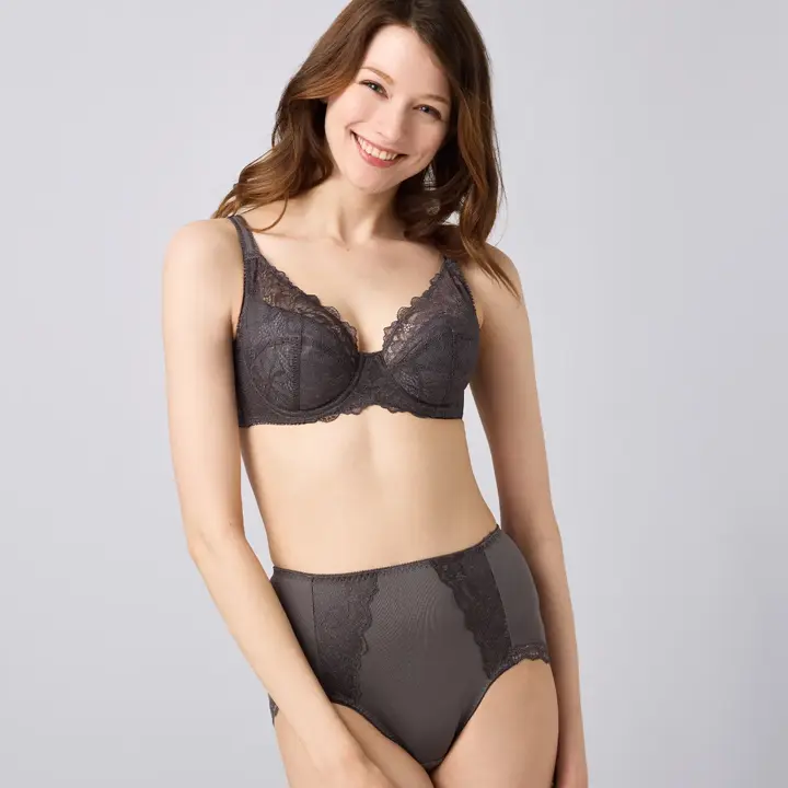 【WEB限定】美胸ホールドブラ フルカップブラジャー, ブラウン, model image number 1