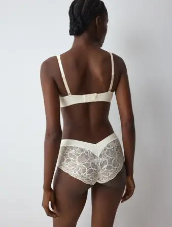 BODY MAKE-UP ILLUSION LACE