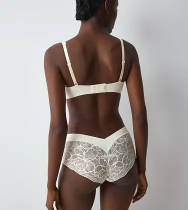 BODY MAKE-UP ILLUSION LACE