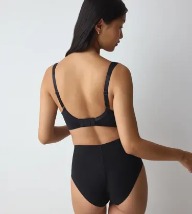 BMU ILLUSION CURVE