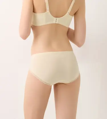 小さくしたいブラ 無理なく着やせ635 レギュラーショーツ