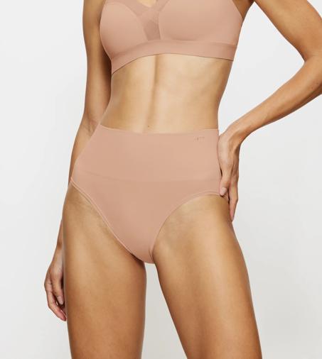 TRIUMPH SOFT SCULPT in BEIGE