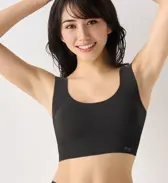 【WEB限定】綿混タイプ(スロギーG028)　カップ付きハーフトップ, ブラック, model