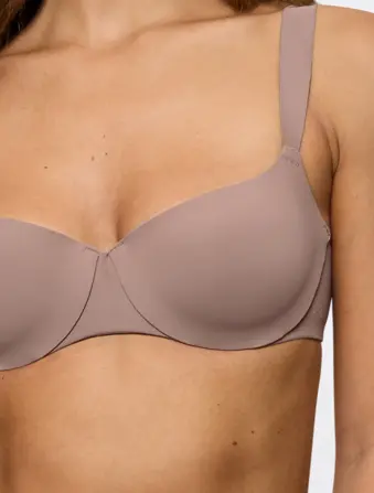 BODY MAKE-UP ILLUSION