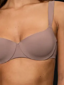 BODY MAKE-UP ILLUSION