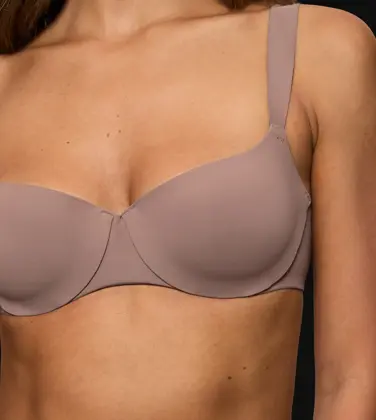 BODY MAKE-UP ILLUSION