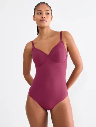 SUMMER ALLURE