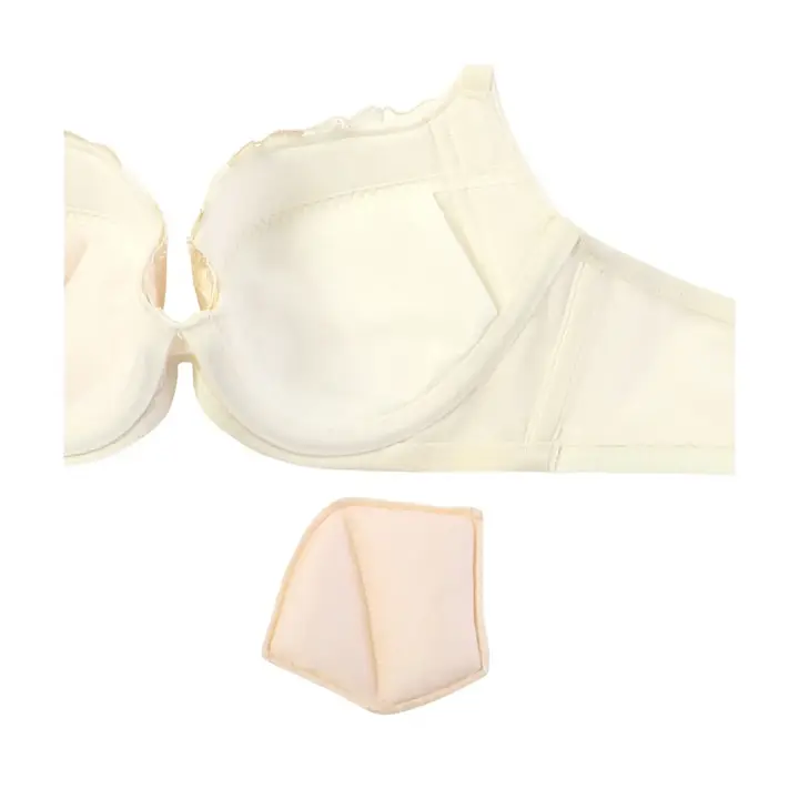 きゅっと寄せブラ ブラジャー チャーミングペタル, ホワイト, product image number 3