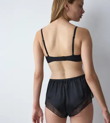 BODY MAKE-UP ILLUSION LACE