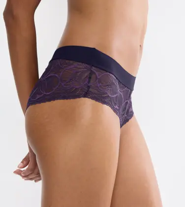 BODY MAKE-UP ILLUSION LACE