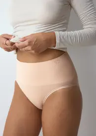 TRIUMPH SOFT SCULPT