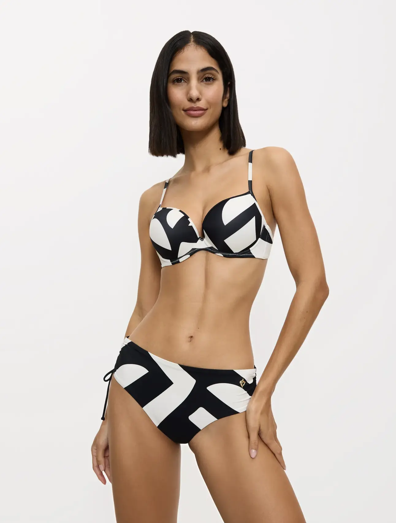 SUMMER ALLURE
