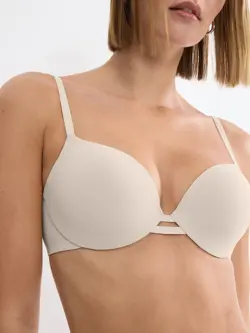 BODY MAKE-UP ILLUSION