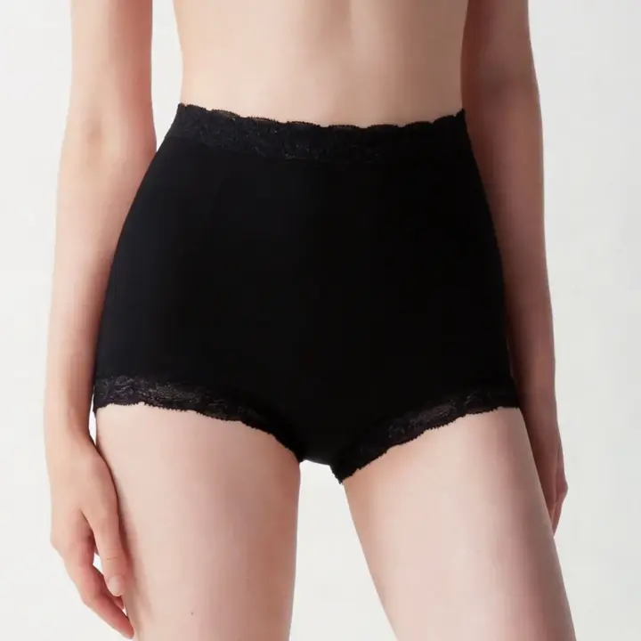 スロギーフィット サニタリー マキシ, ブラック, model image number 1