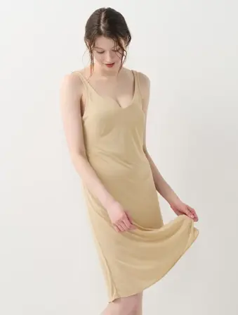 シンプルランジェリースリップ