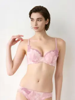 レッドレーベル バイ トリンプ0129 ブラジャー