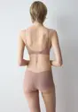 BODY MAKE-UP ILLUSION