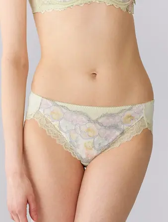 レッドレーベル バイ トリンプ0120 レギュラーショーツ