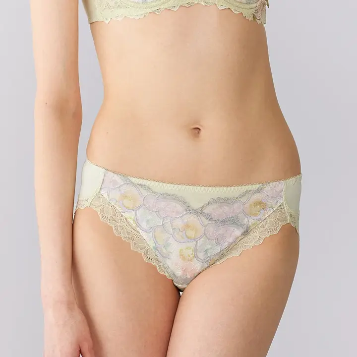 レッドレーベル バイ トリンプ0120 レギュラーショーツ, グリーン, model image number 0