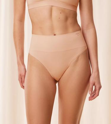 TRIUMPH SOFT SCULPT in BEIGE