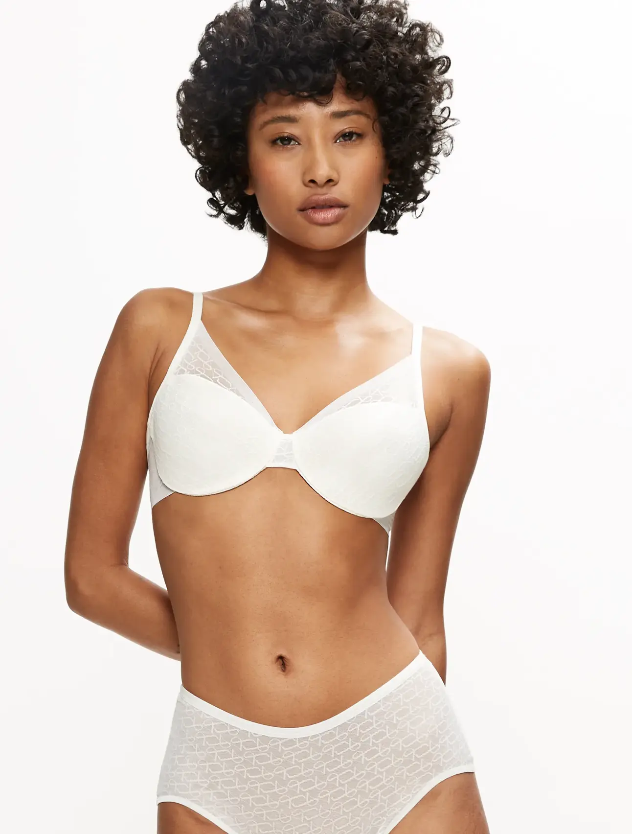 TRIUMPH SIGNATURE SHEER