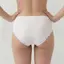 レッドレーベル バイ トリンプ0126 はきこみ深めショーツ, ホワイト, model image number 3
