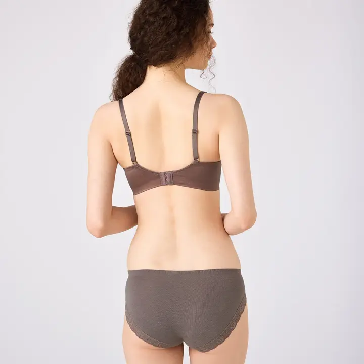 恋するブラ612 レギュラーショーツ【一部カラーSALE】, ブラウン, model image number 2