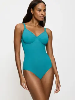 SUMMER ALLURE