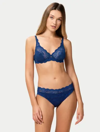 AMOURETTE 300 MAGIC WIRE