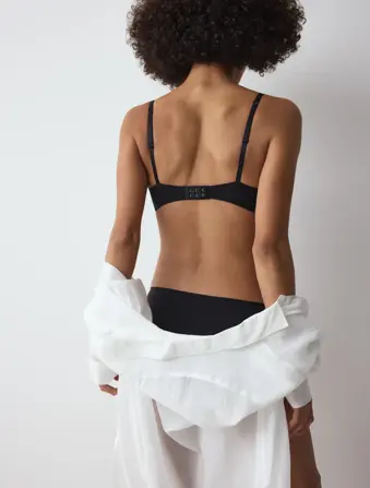 BODY MAKE-UP ESSENTIALS