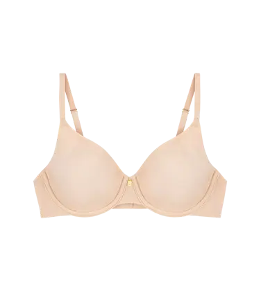 BODY MAKE-UP ESSENTIALS