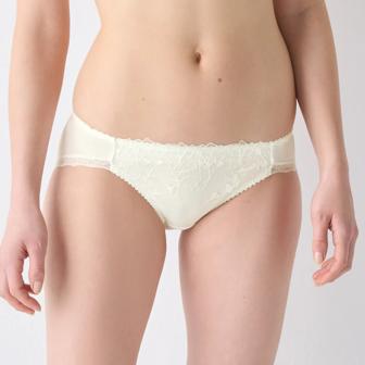 チャーミングラマー(R)スリムラインDeepV ブラ＆ショーツセット ラインアートステッチ【一部カラーSALE】, ホワイト, model image number 1