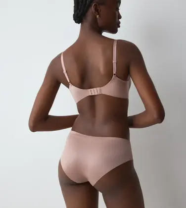 BODY MAKE-UP SOFT TOUCH