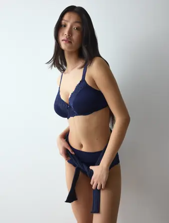 LADYFORM SOFT