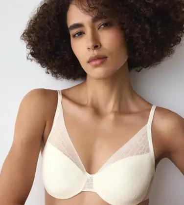 TRIUMPH SIGNATURE SHEER