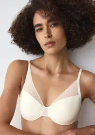 TRIUMPH SIGNATURE SHEER
