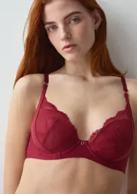 LOVE IN LACE