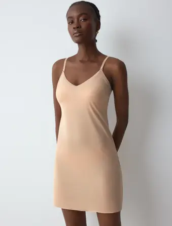 BODY MAKE-UP