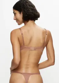 TRIUMPH SIGNATURE SHEER