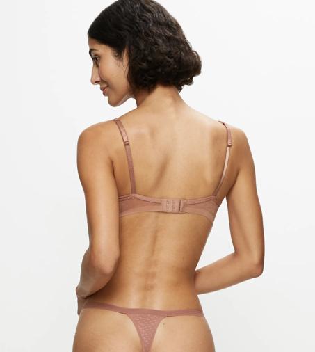 TRIUMPH SIGNATURE SHEER in BRAUN