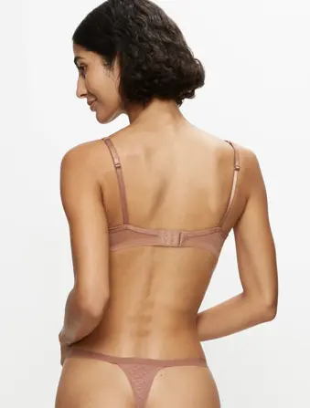 TRIUMPH SIGNATURE SHEER