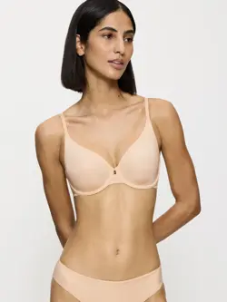 BODY MAKE-UP ESSENTIALS
