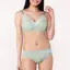 すっきり包み込むブラ585ブラジャー(パッドなし)【一部カラーSALE】, グリーン, model image number 1